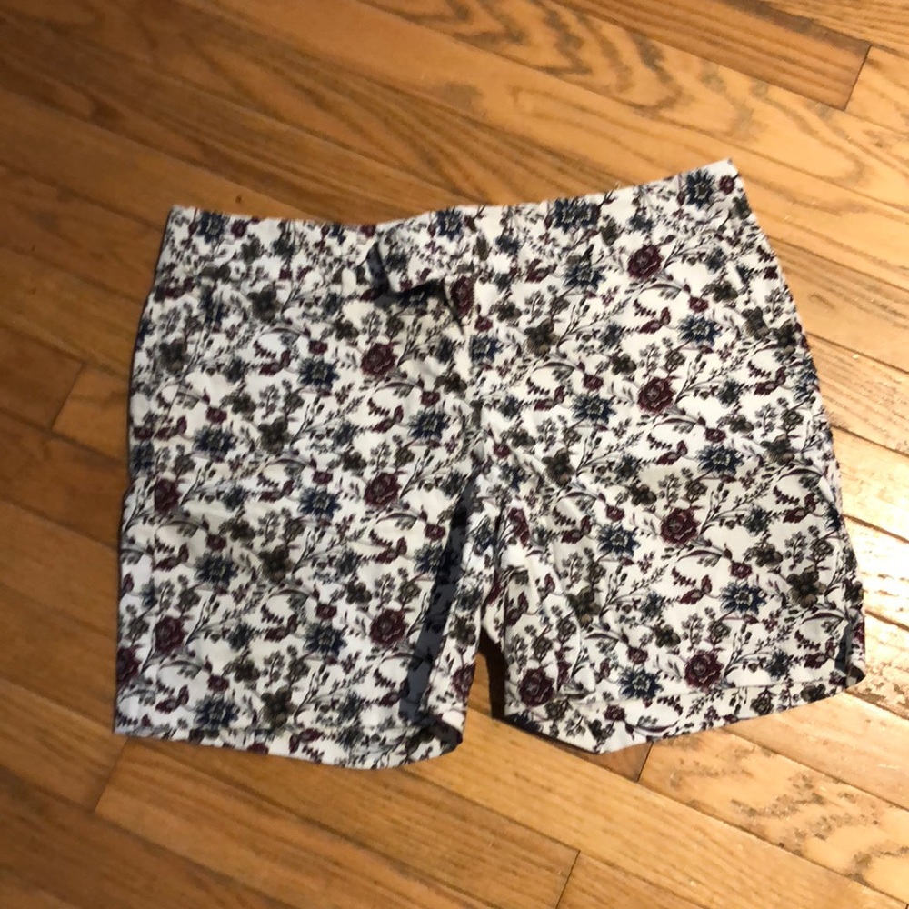 Loft Floral Shorts-NWOT Sz 4